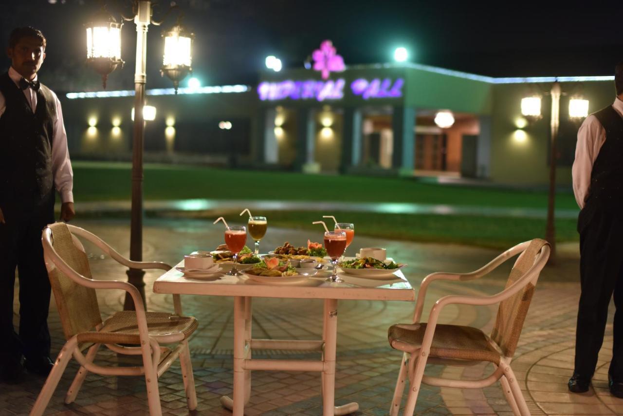 Hotel Jacaranda Heights Islamabad Exterior foto